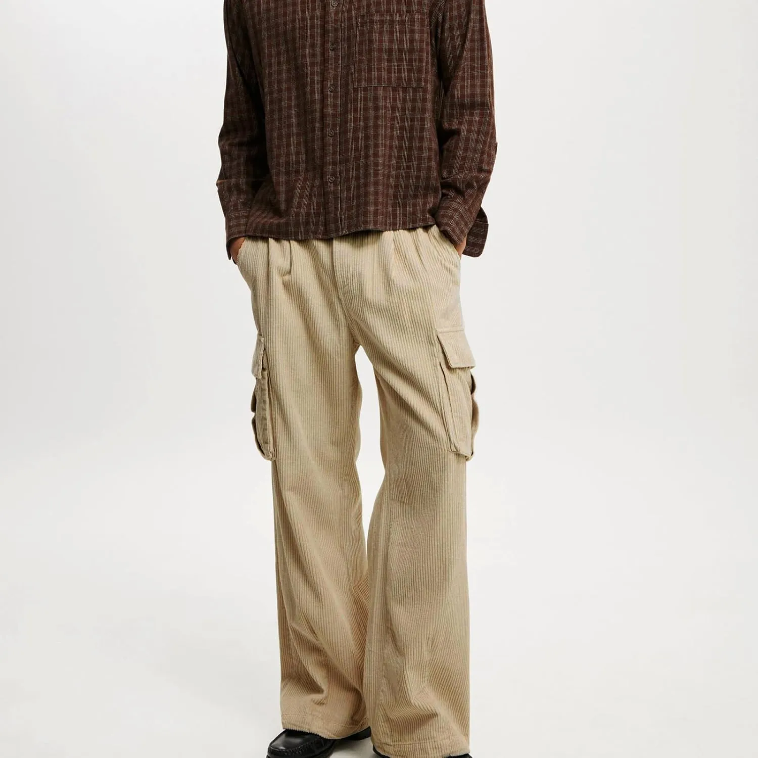 Hulpvktsgiq Mens Corduroy Cargo Pants Casual Joggers Straight Leg Pants Button Baggy Sweatpants Ribbed Trousers with Pockets