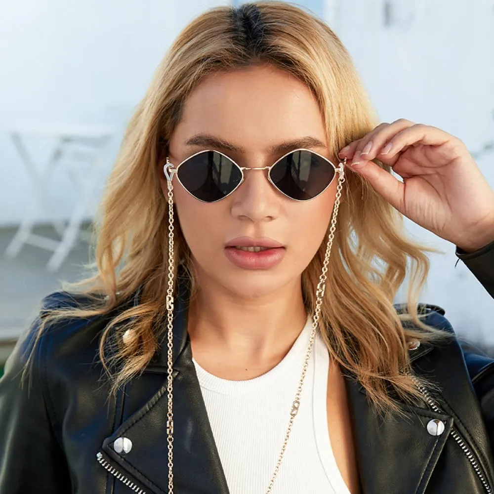 Trendy Fashion Women's Sunglasses with Chain Small Cat Eye Vintage Elegant UV400 Eyeglasses for Female Luxury Glasses