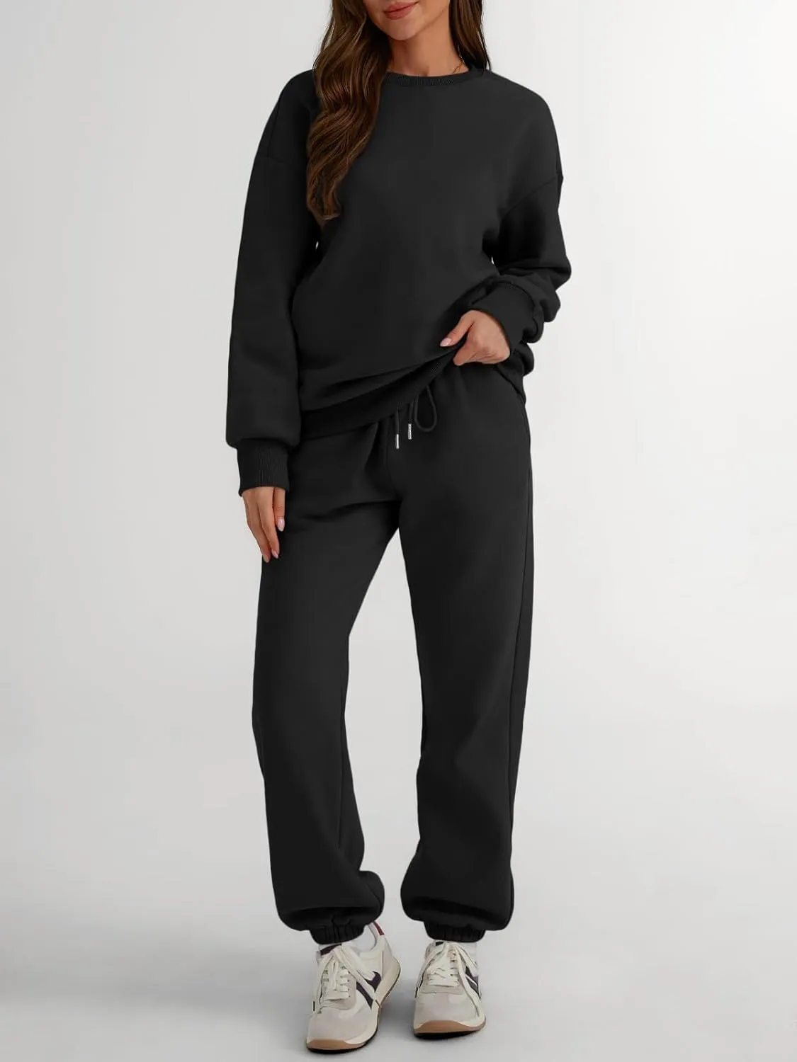 Trendy Queen Sweatsuits Women 2 Piece Outfits Two Piece Crewneck Sweatshirts Sets Lounge Fall Sweatpants 2025 Tracksuits
