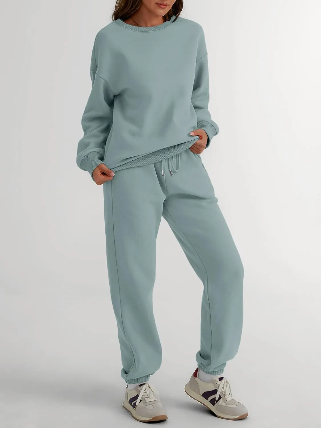 Trendy Queen Sweatsuits Women 2 Piece Outfits Two Piece Crewneck Sweatshirts Sets Lounge Fall Sweatpants 2025 Tracksuits