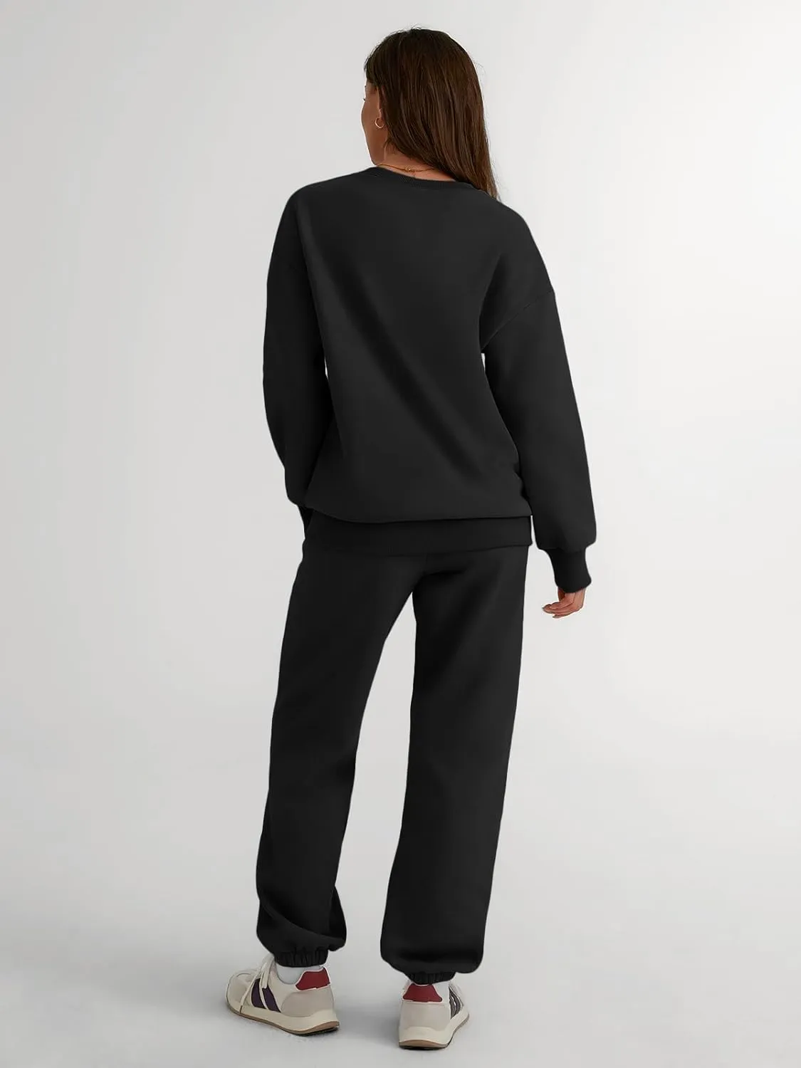 Trendy Queen Sweatsuits Women 2 Piece Outfits Two Piece Crewneck Sweatshirts Sets Lounge Fall Sweatpants 2025 Tracksuits