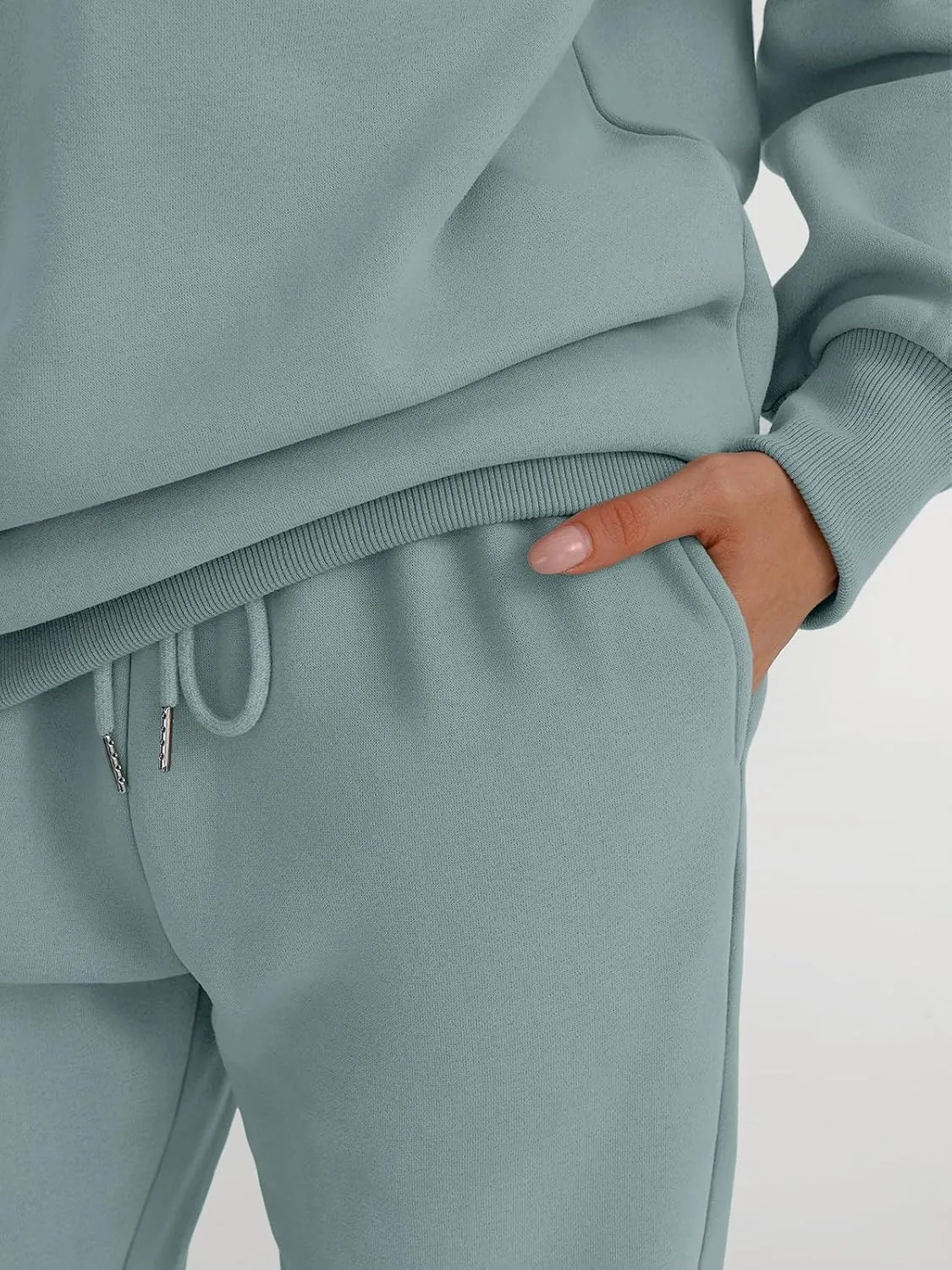 Trendy Queen Sweatsuits Women 2 Piece Outfits Two Piece Crewneck Sweatshirts Sets Lounge Fall Sweatpants 2025 Tracksuits