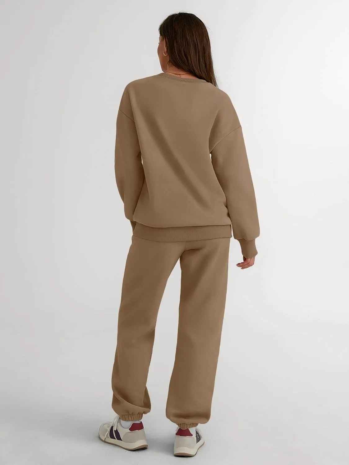 Trendy Queen Sweatsuits Women 2 Piece Outfits Two Piece Crewneck Sweatshirts Sets Lounge Fall Sweatpants 2025 Tracksuits