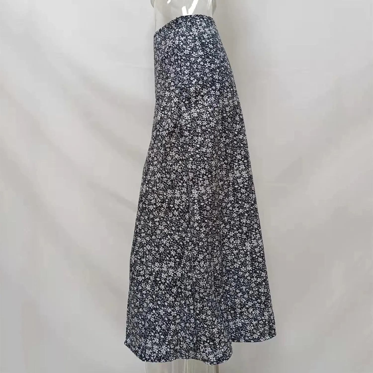 Womens Floral Maxi Skirt Boho Side Slit Flowy Summer Long Skirts Comfy High Waist Beach Print A-Line Skirts 2025